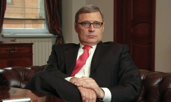 Куда делся экс-премьер РФ Михаил Касьянов сделавший миллиарды и названный Путиным 